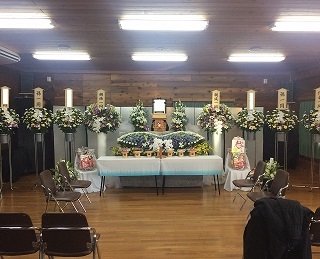 神道花祭壇 Ess株式会社の葬儀事例