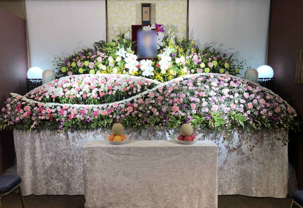 15人皆のお花でお見送り 供花無し 家族葬のアートエンディングの葬儀事例